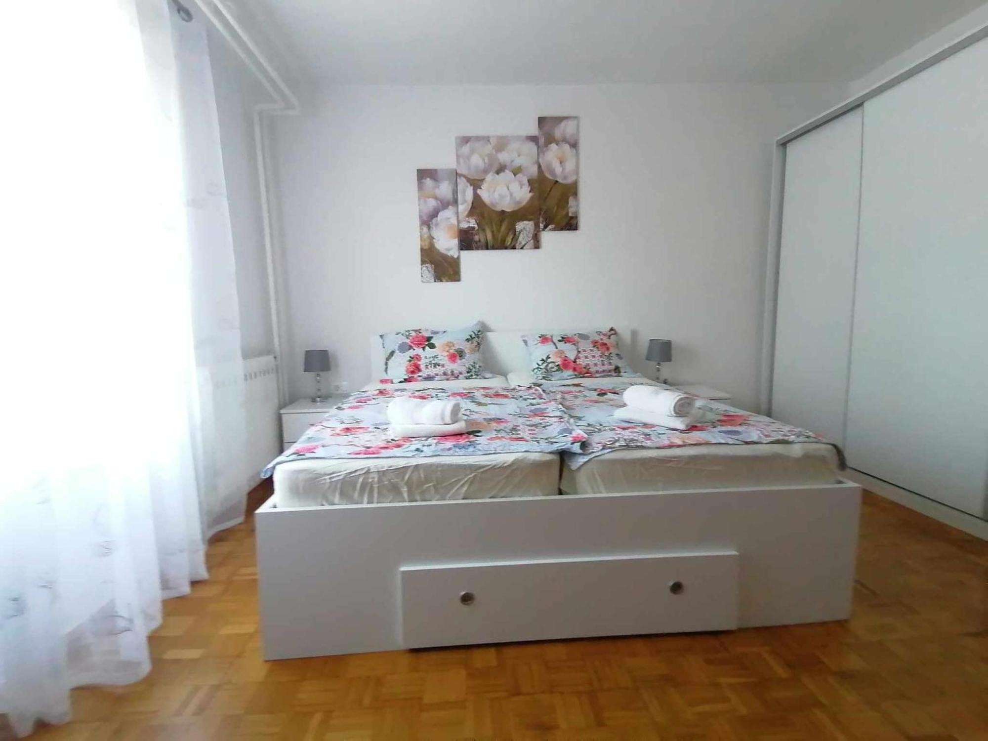 Apartment & Rooms Lilis Изола Экстерьер фото