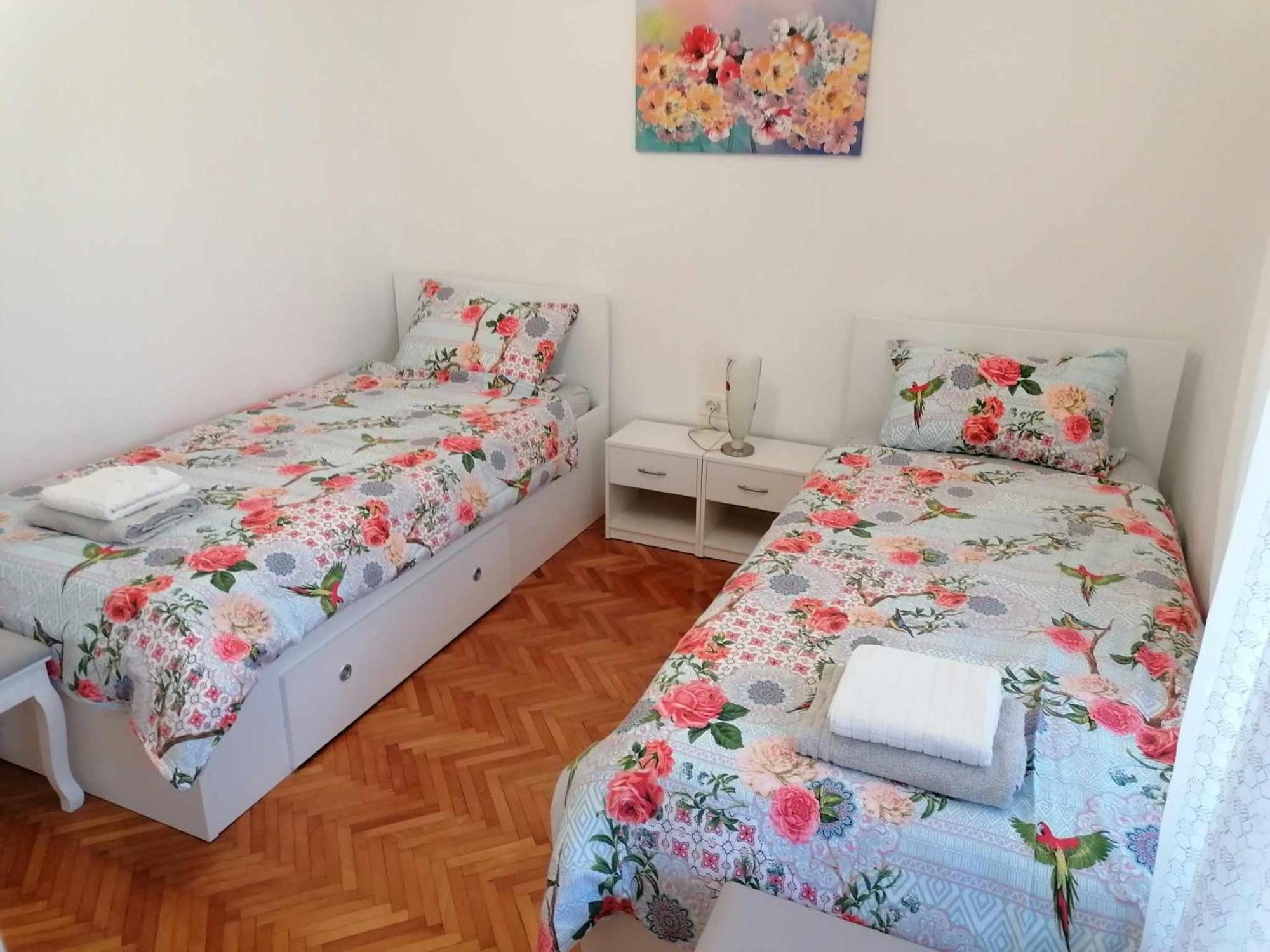Apartment & Rooms Lilis Изола Экстерьер фото