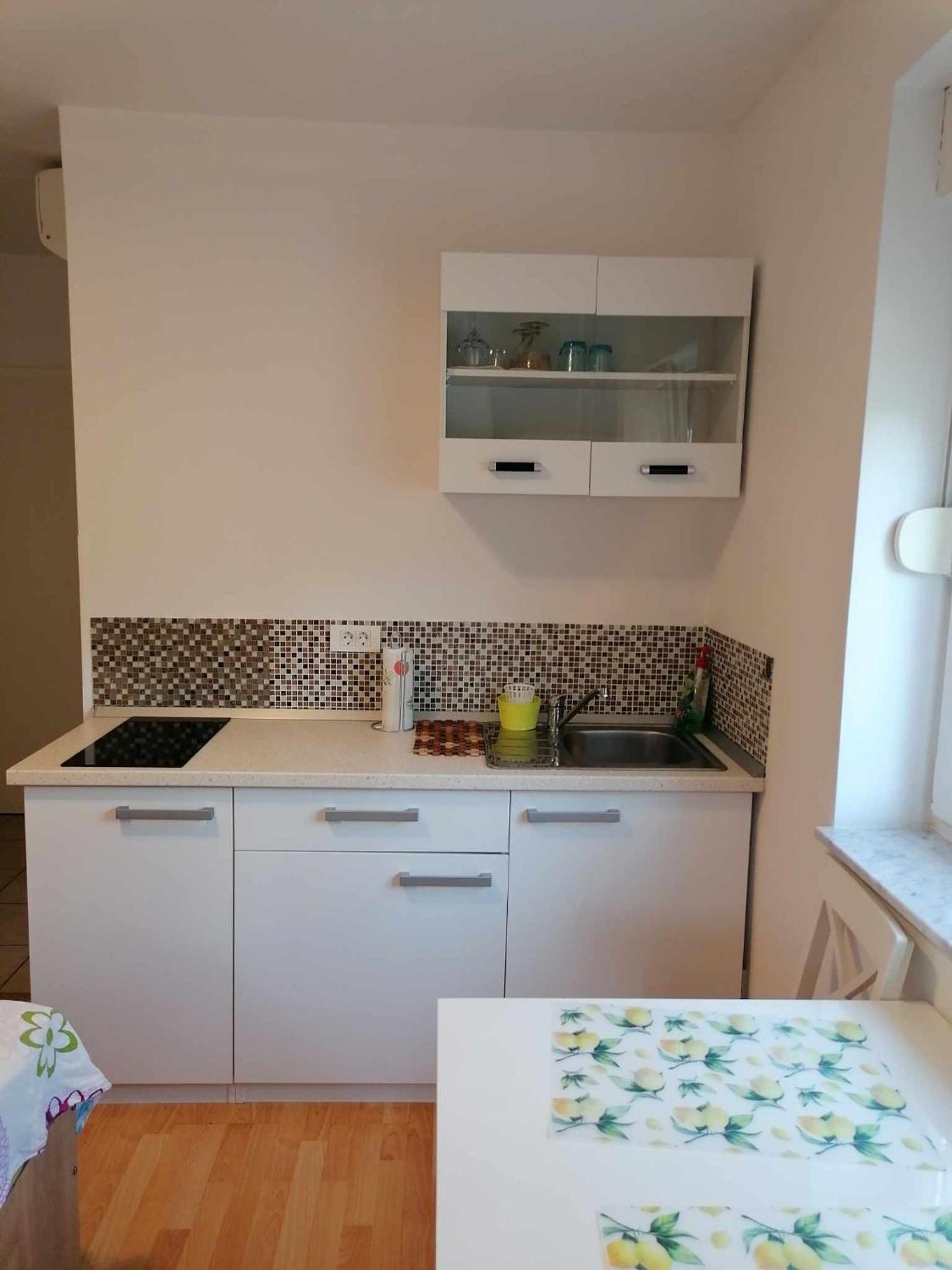 Apartment & Rooms Lilis Изола Экстерьер фото