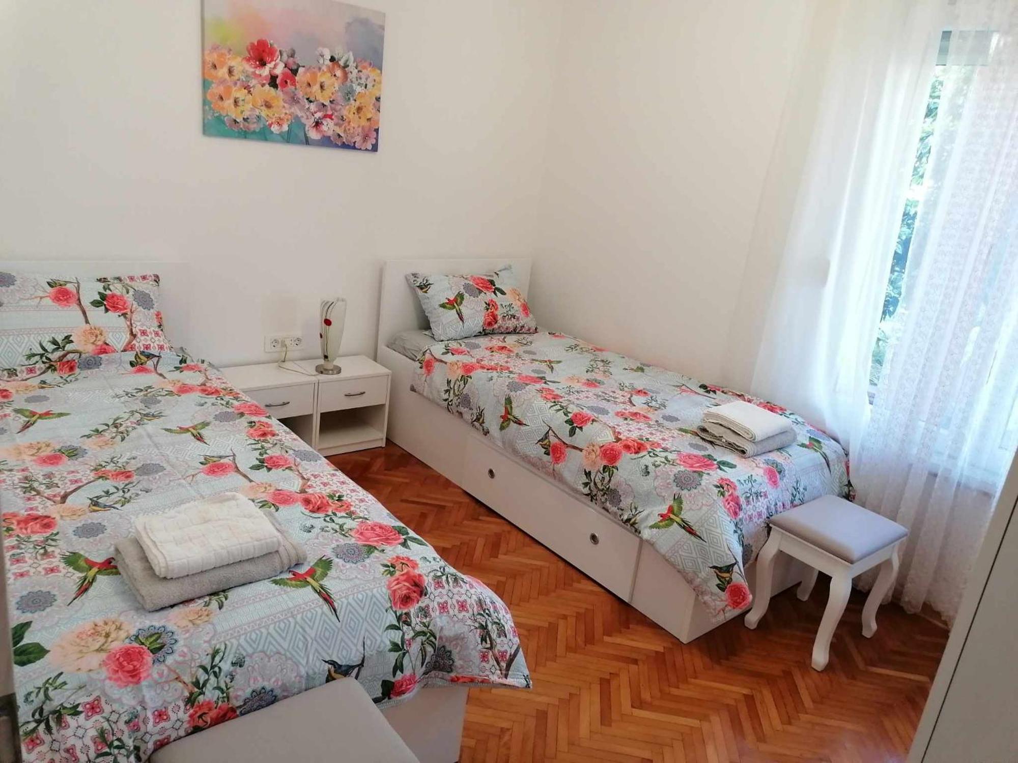 Apartment & Rooms Lilis Изола Экстерьер фото